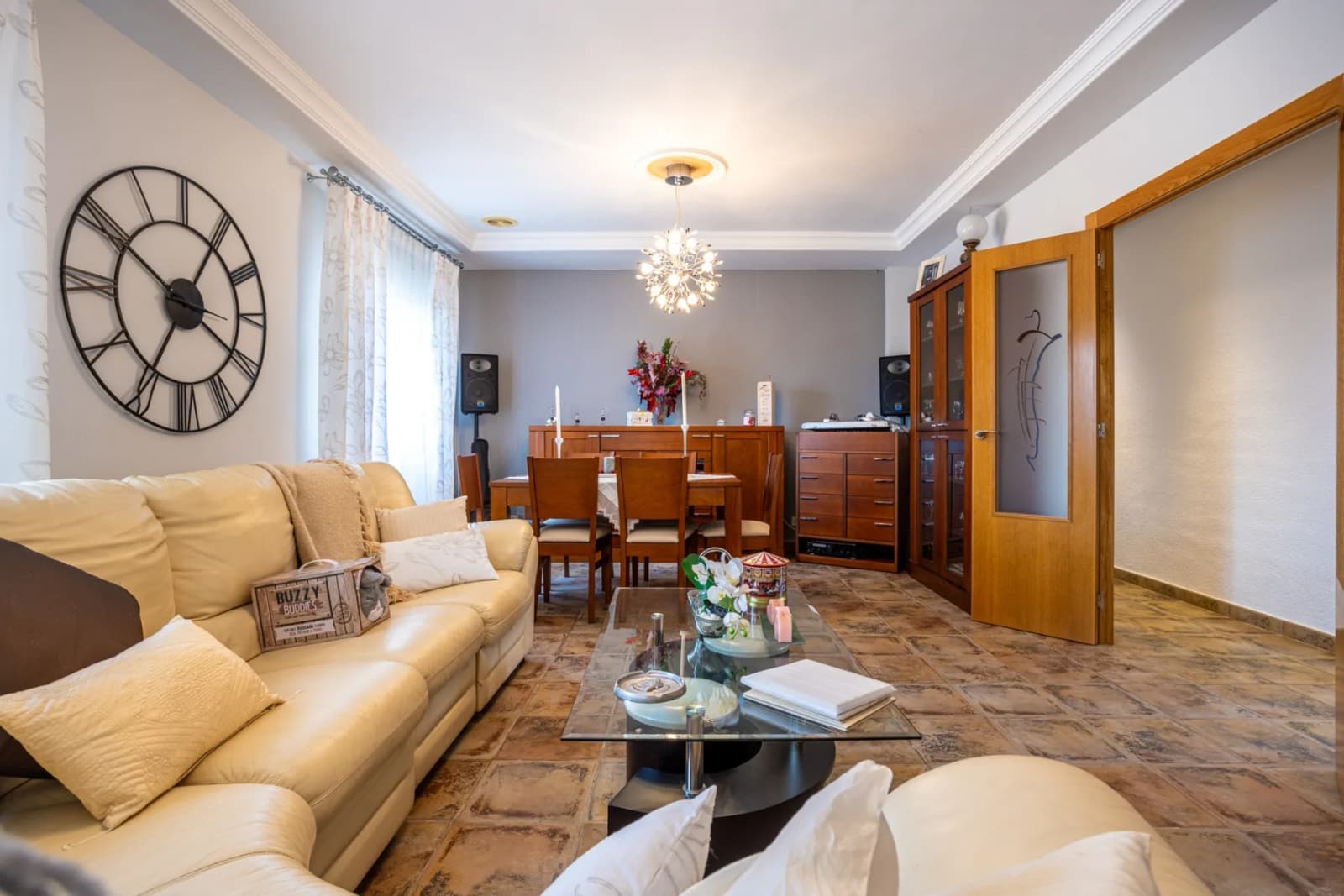 Detached Villa In Elche - Image 3