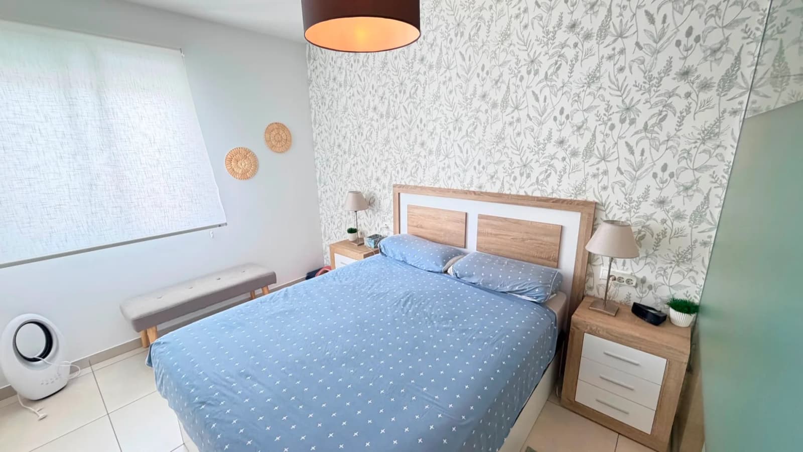 Apartment de 2 dormitorios en venta en Torrevieja, Alicante - Image 9