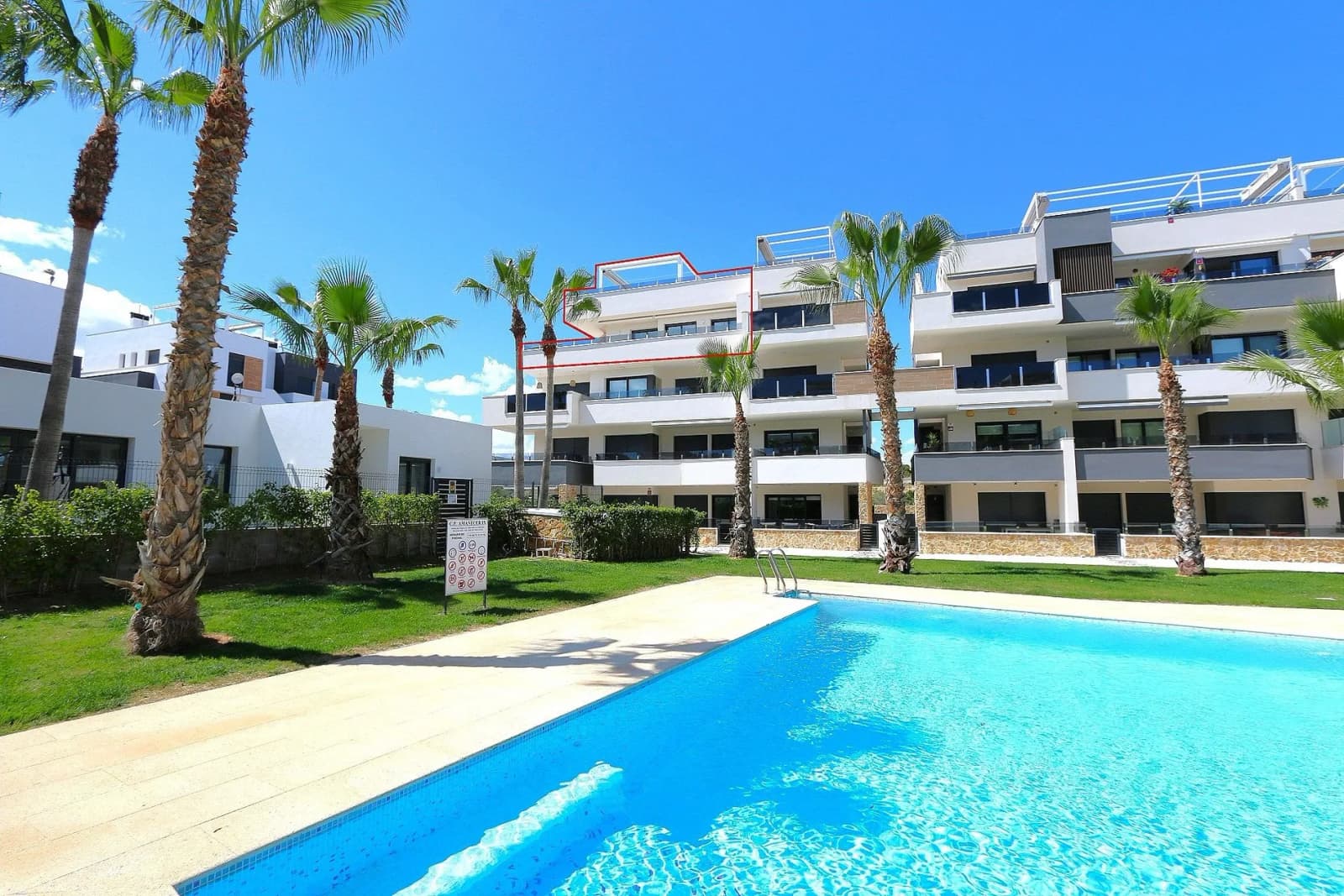 Villa de 3 dormitorios en venta en Los Altos, Alicante