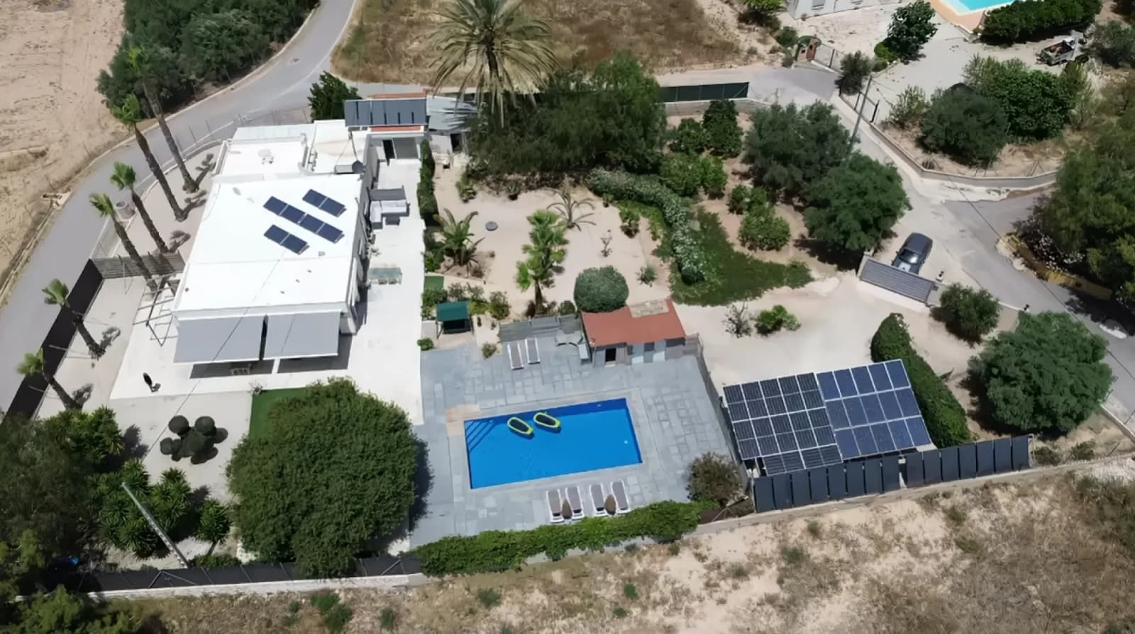 Detached Villa In Crevillente - Image 3