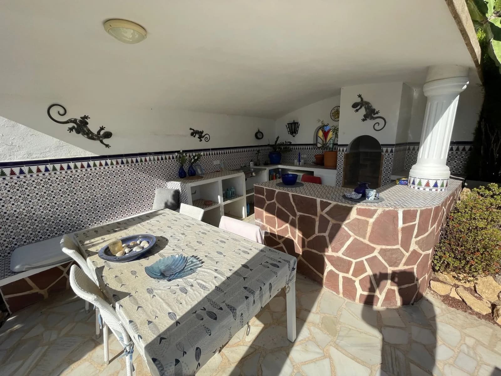 Detached Villa In Alfas Del Pi - Image 8
