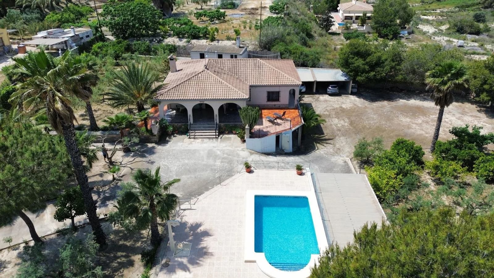 Detached Villa In El Rebolledo