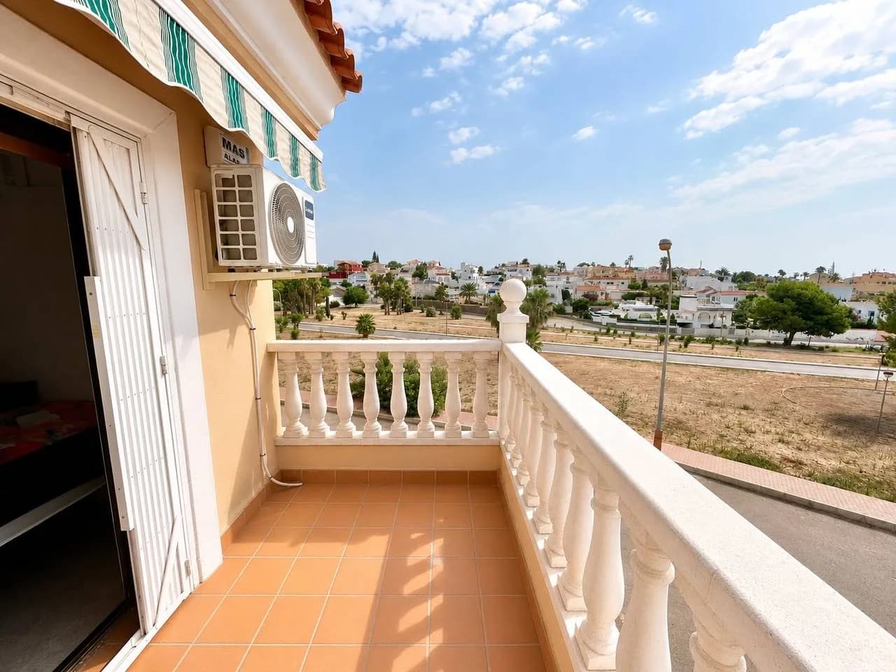 Villa In Villamartin - Image 8