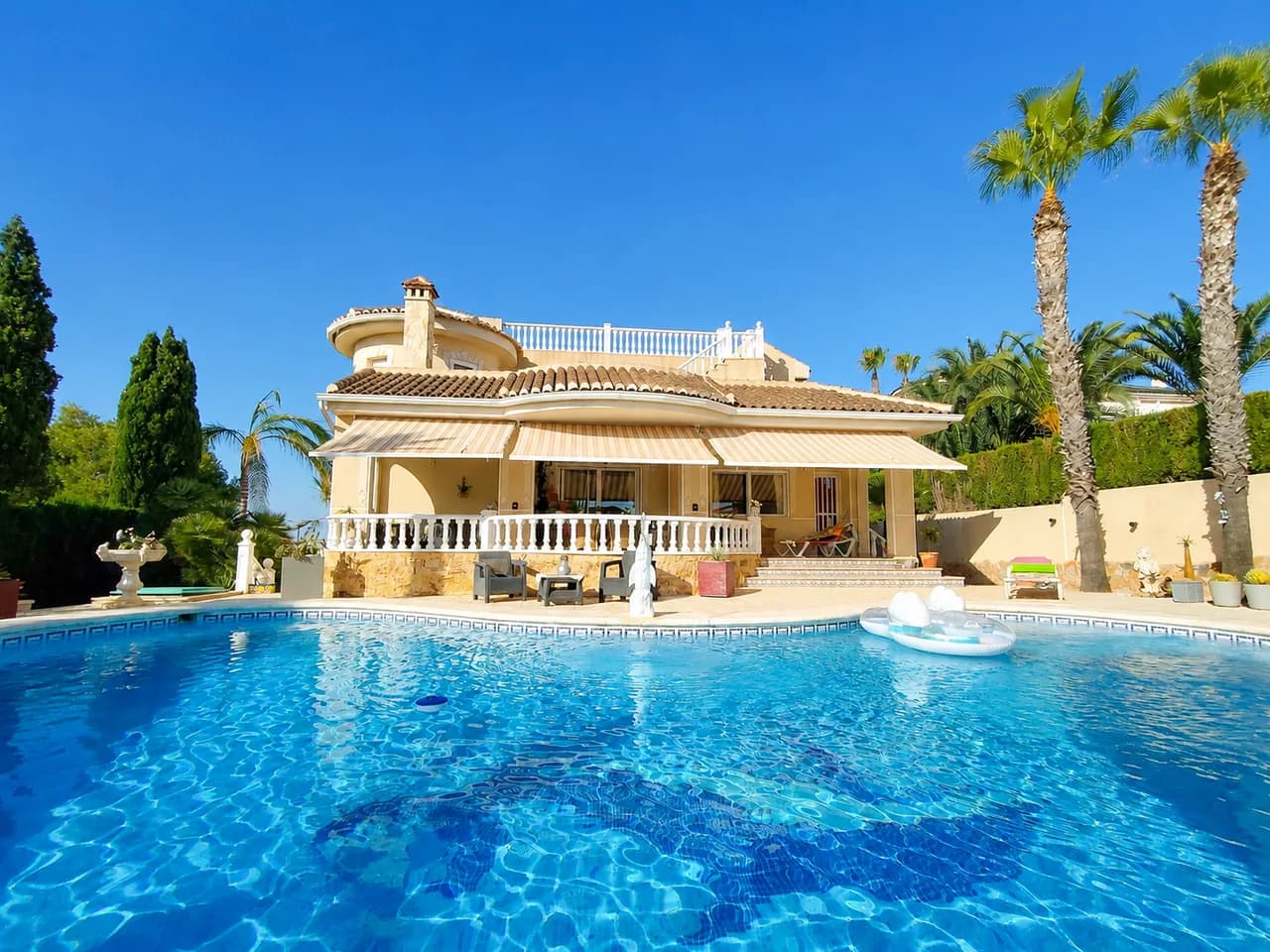 Villa de 5 dormitorios en venta en Ciudad Quesada, Alicante - Image 2