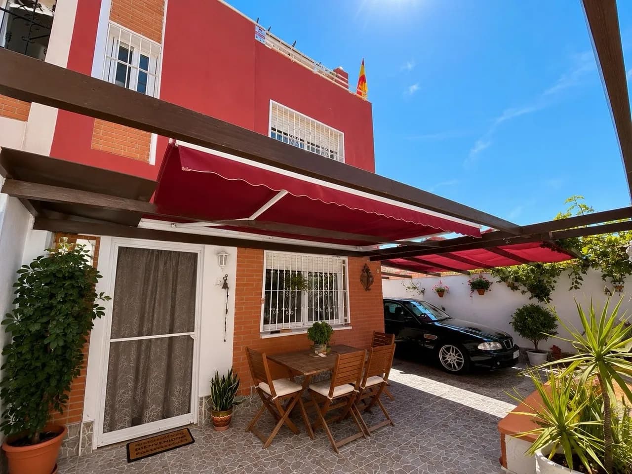 Townhouse In Los Altos