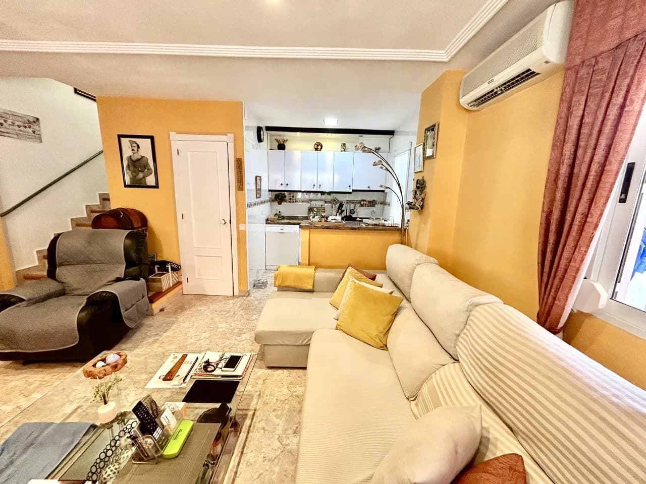 Townhouse In Los Altos - Image 6