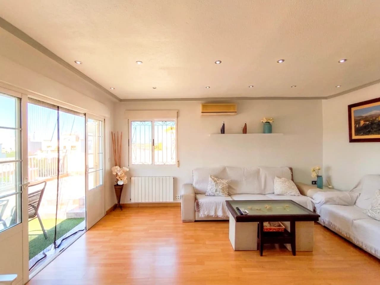 Townhouse de 6 dormitorios en venta en Los Altos, Alicante - Image 3