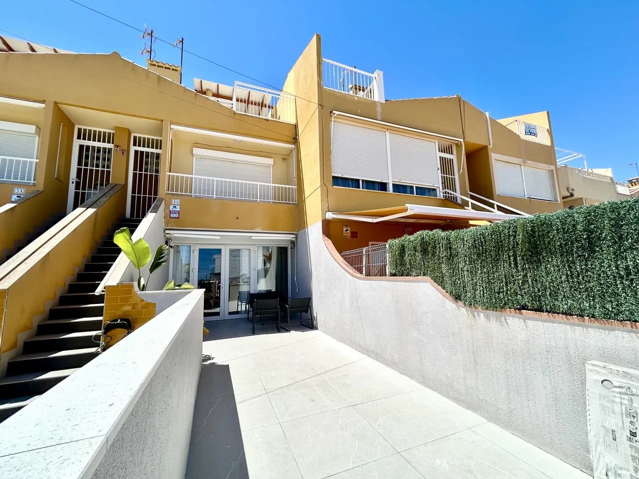 Apartment de 2 dormitorios en venta en Torrevieja, Alicante