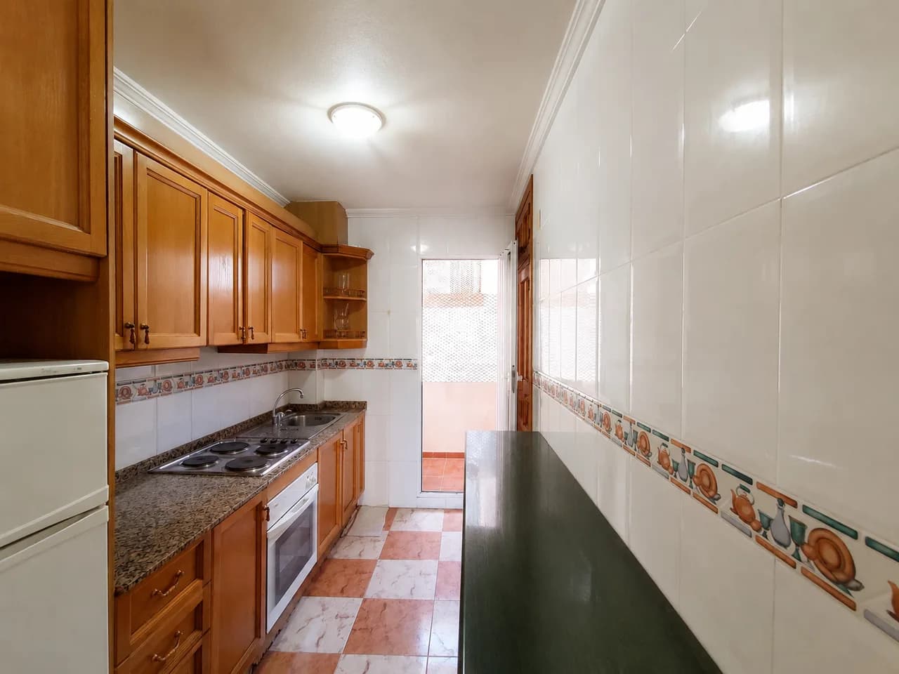 Apartment de 2 dormitorios en venta en Villamartin, Alicante - Image 7