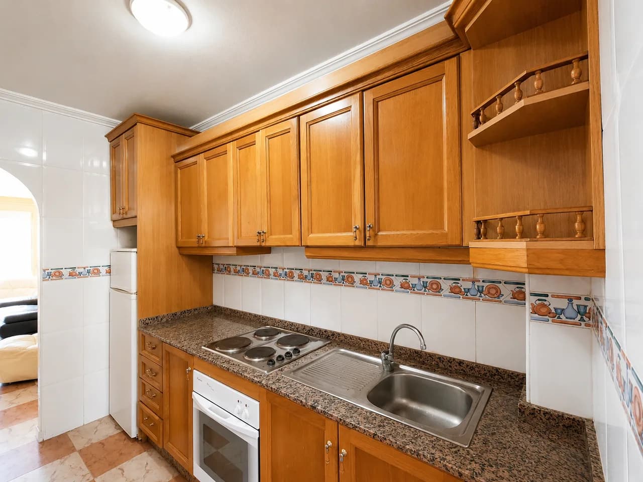 Apartment de 2 dormitorios en venta en Villamartin, Alicante - Image 8