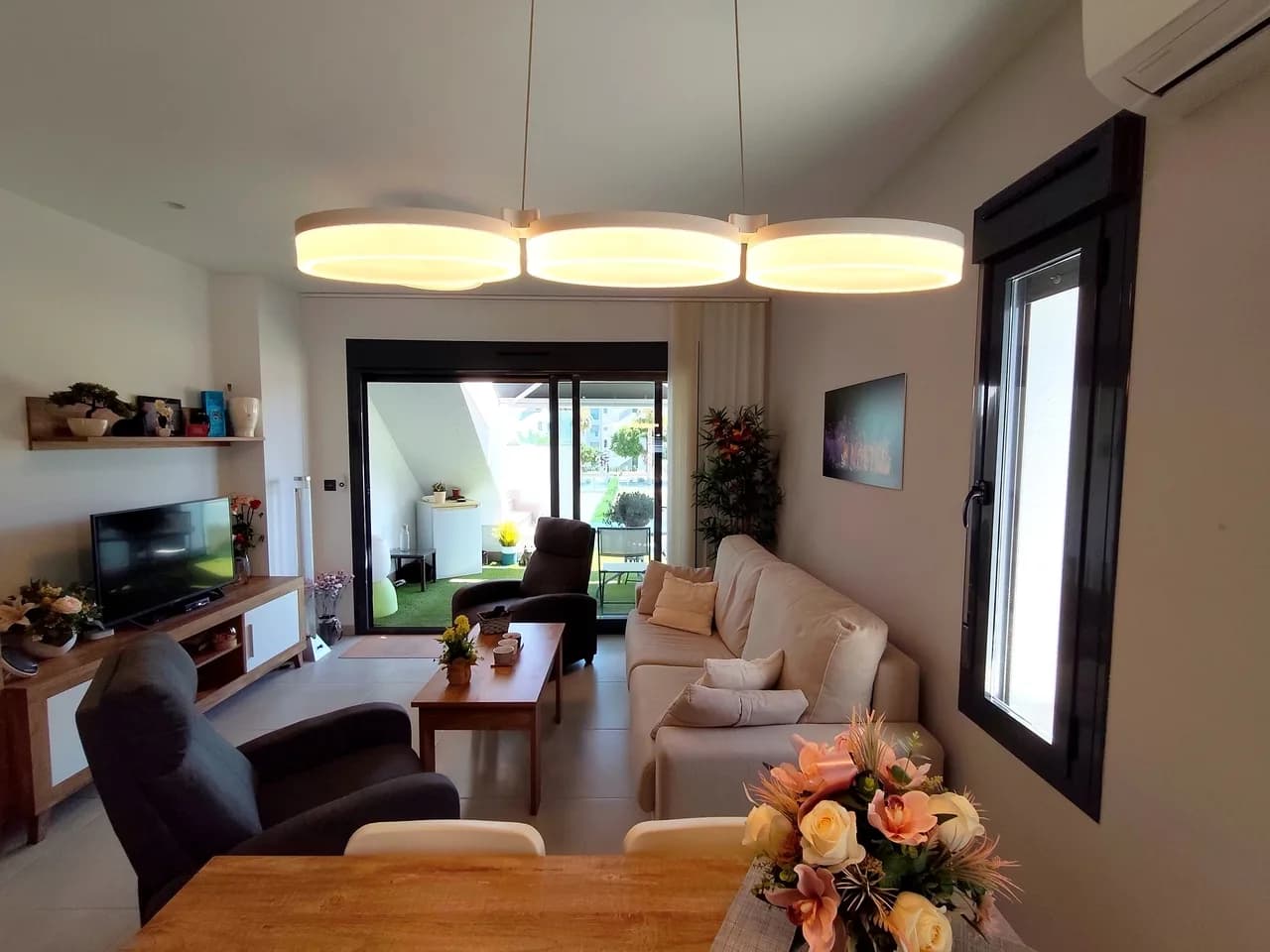 Villa de 3 dormitorios en venta en Guardamar Del Segura, Alicante - Image 5