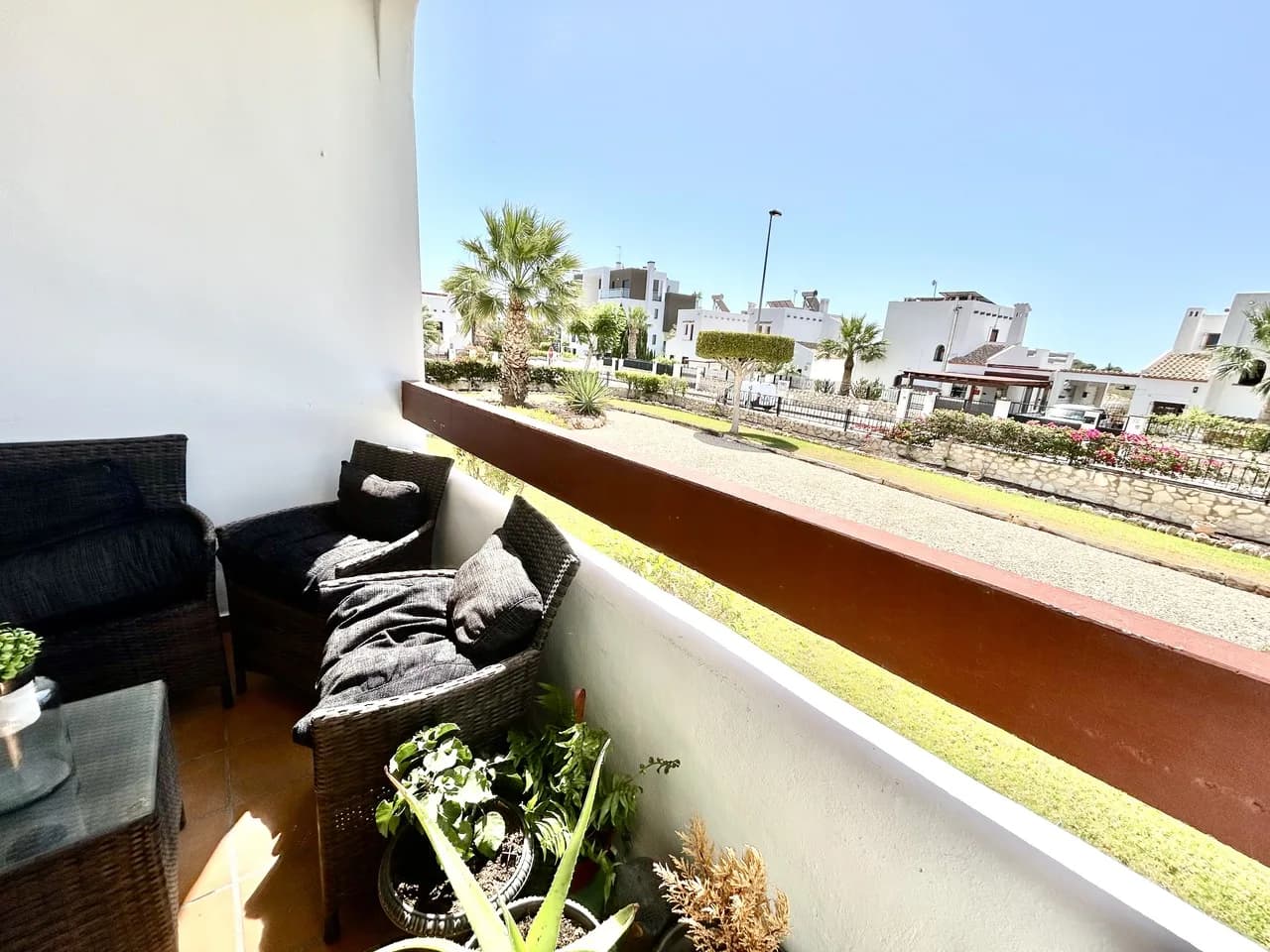 Apartment de 2 dormitorios en venta en Villamartin, Alicante - Image 4