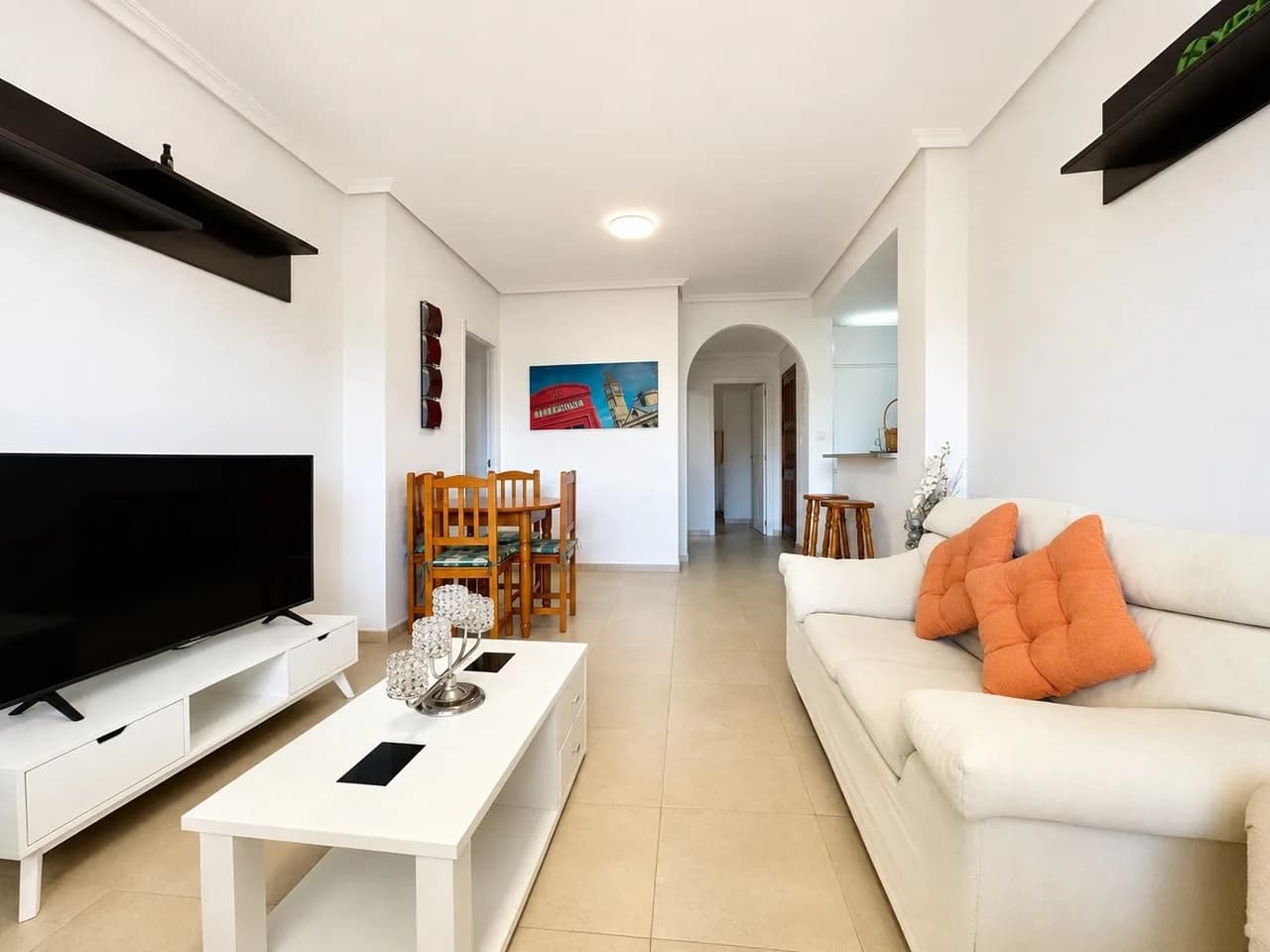 Apartment de 2 dormitorios en venta en Villamartin, Alicante - Image 5