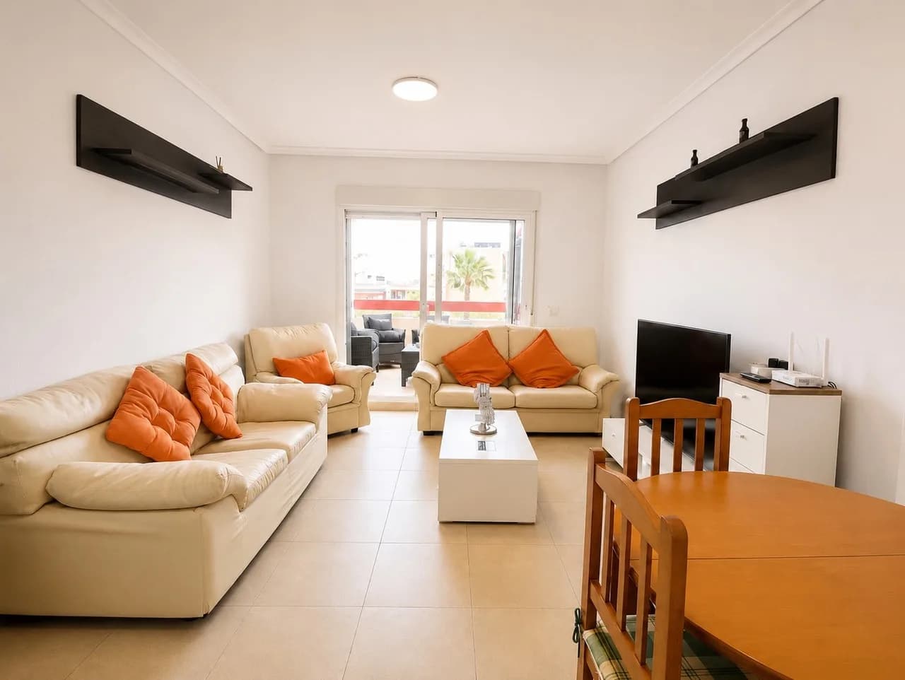 Apartment de 2 dormitorios en venta en Villamartin, Alicante - Image 6