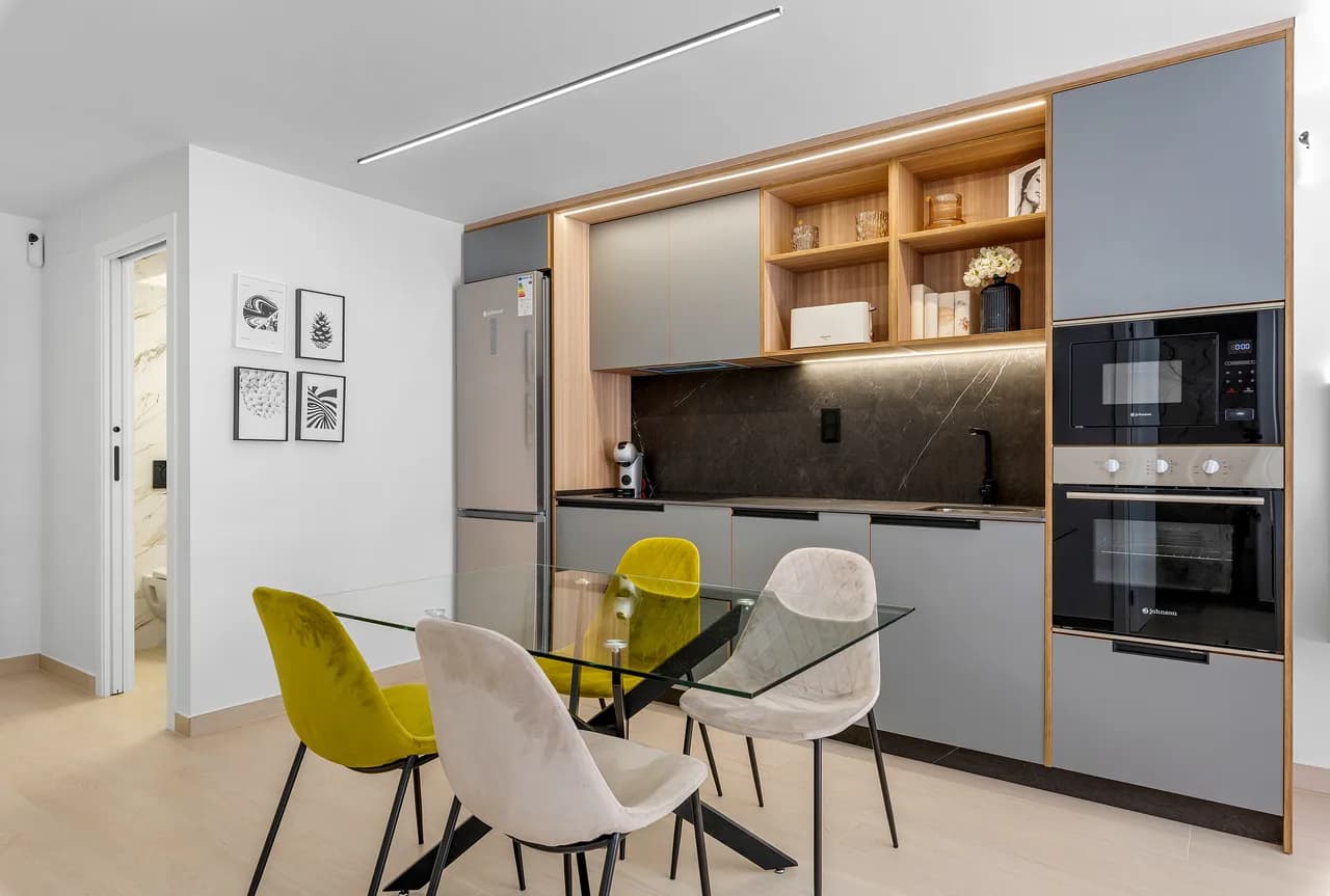 Apartment de 2 dormitorios en venta en Guardamar del Segura, Alicante - Image 8