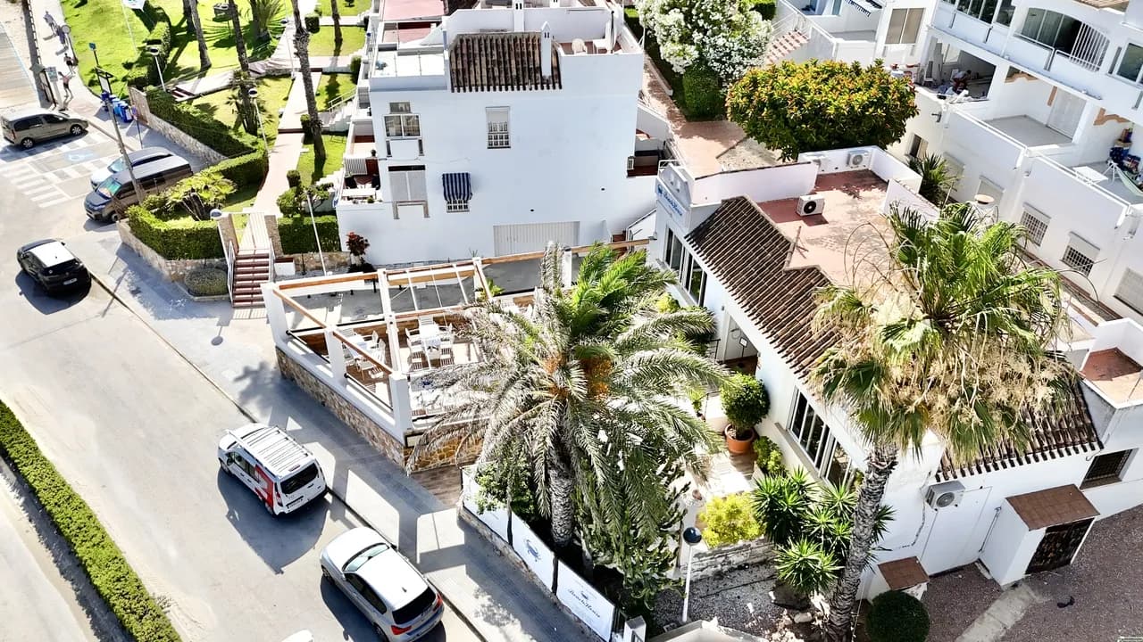 Commercial en venta en Cabo Roig, Alicante - Image 4