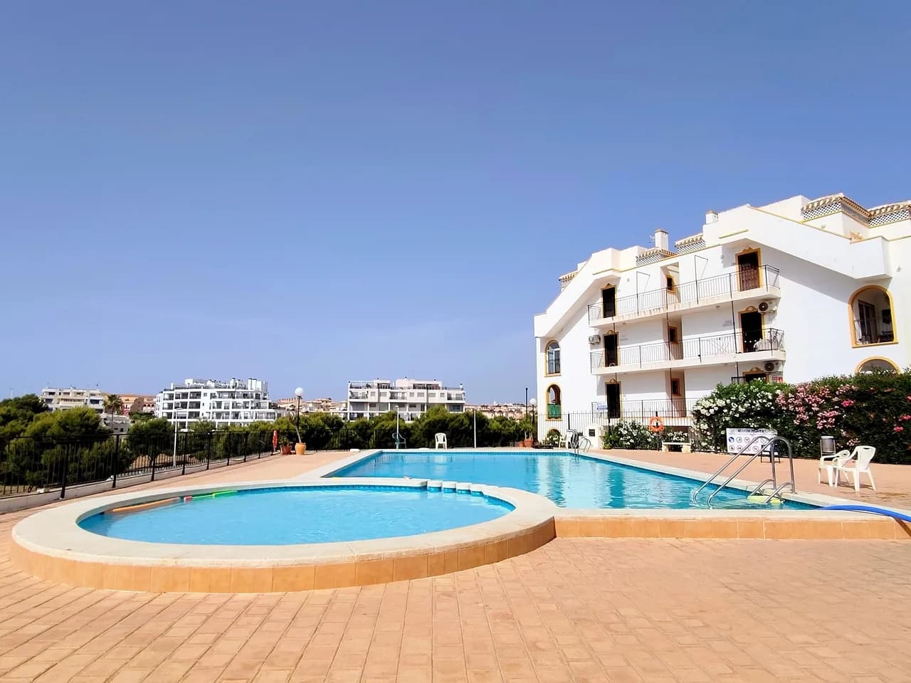 Apartment de 2 dormitorios en venta en La Zenia, Alicante