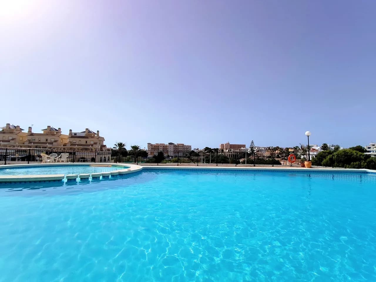 Apartment de 2 dormitorios en venta en La Zenia, Alicante - Image 2