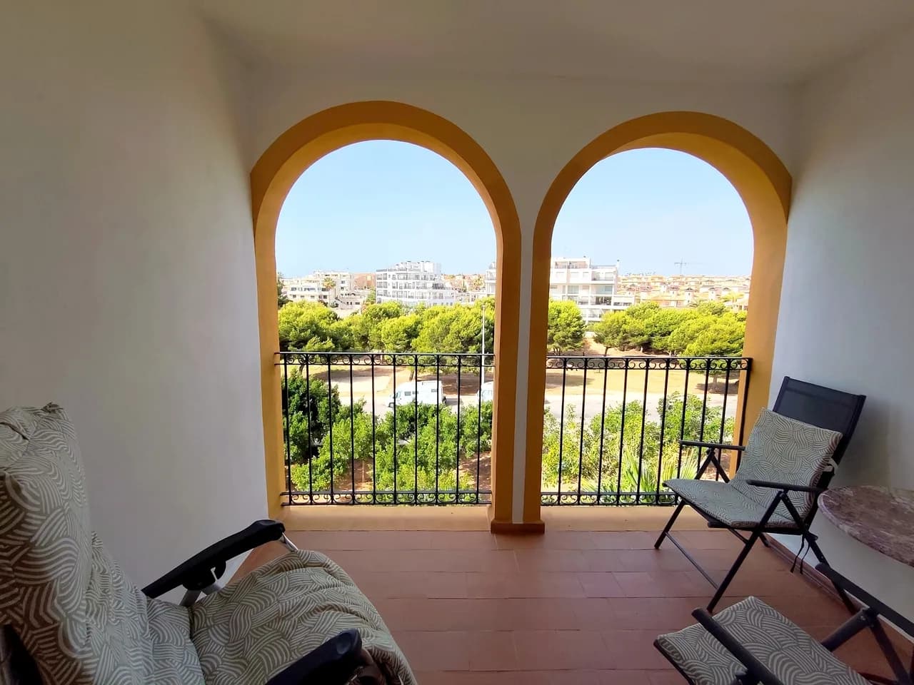 Apartment de 2 dormitorios en venta en La Zenia, Alicante - Image 4