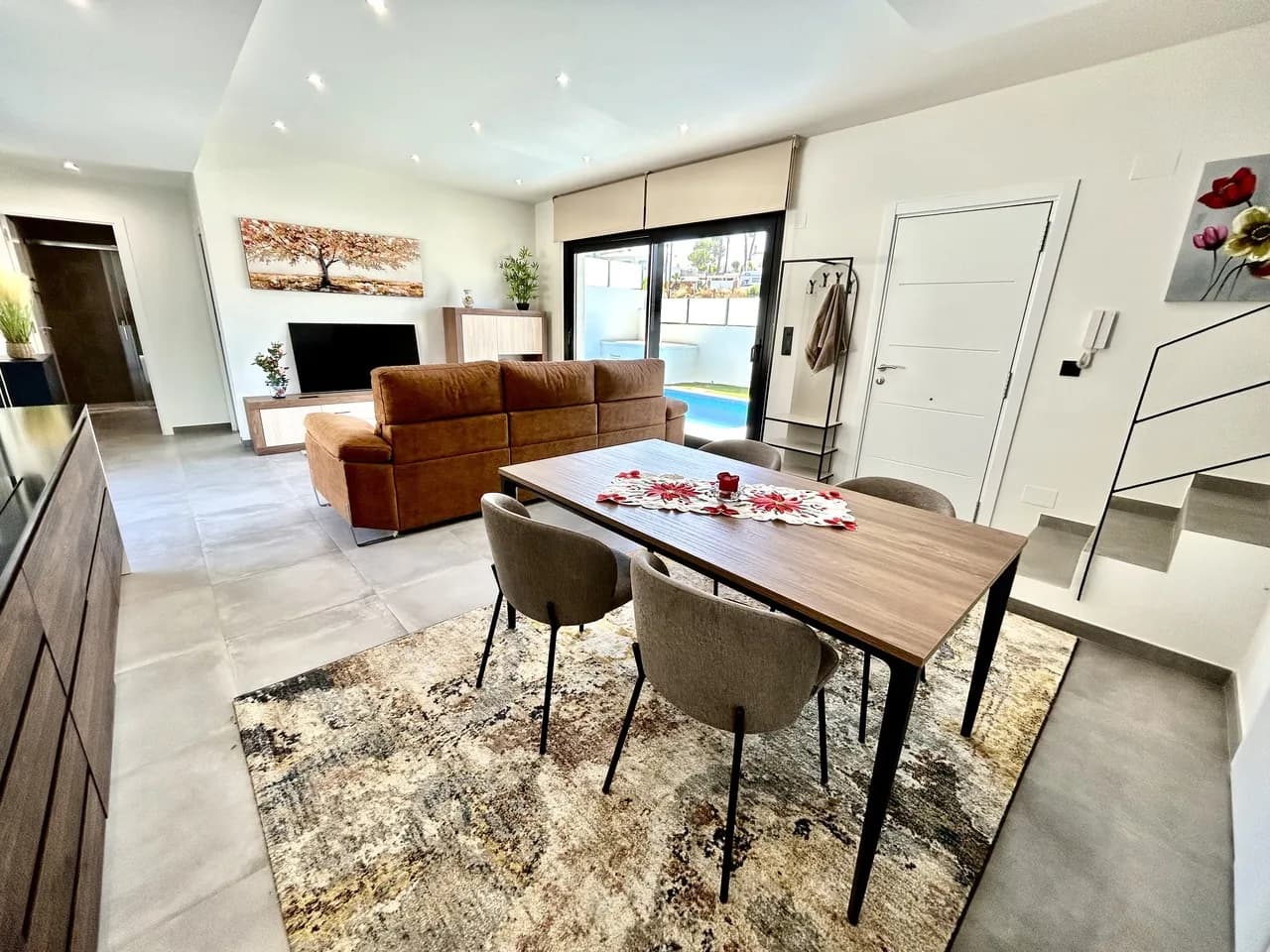 Villa de 2 dormitorios en venta en Villamartin, Alicante - Image 9