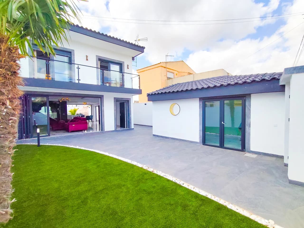 Townhouse de 5 dormitorios en venta en Los Urrutias, Murcia - Image 3