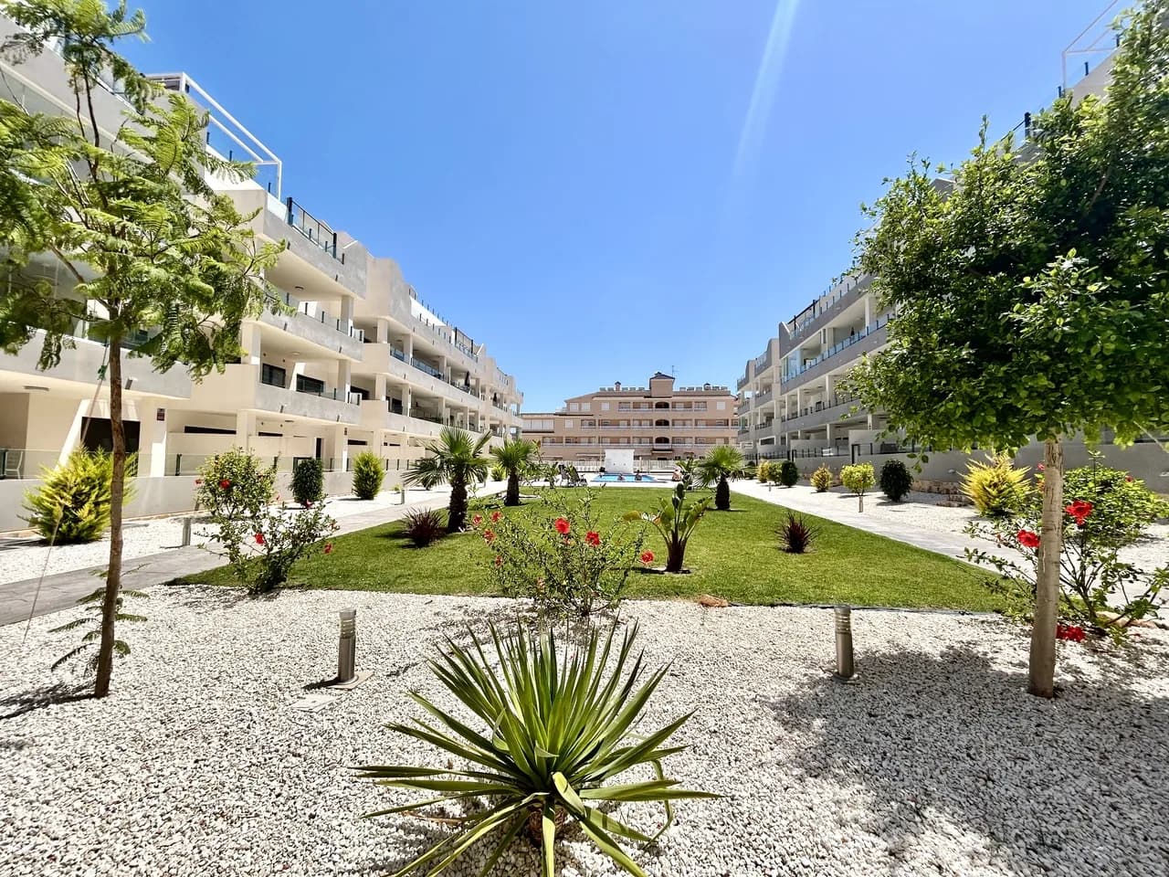 Apartment de 3 dormitorios en venta en Los Dolses, Alicante - Image 2