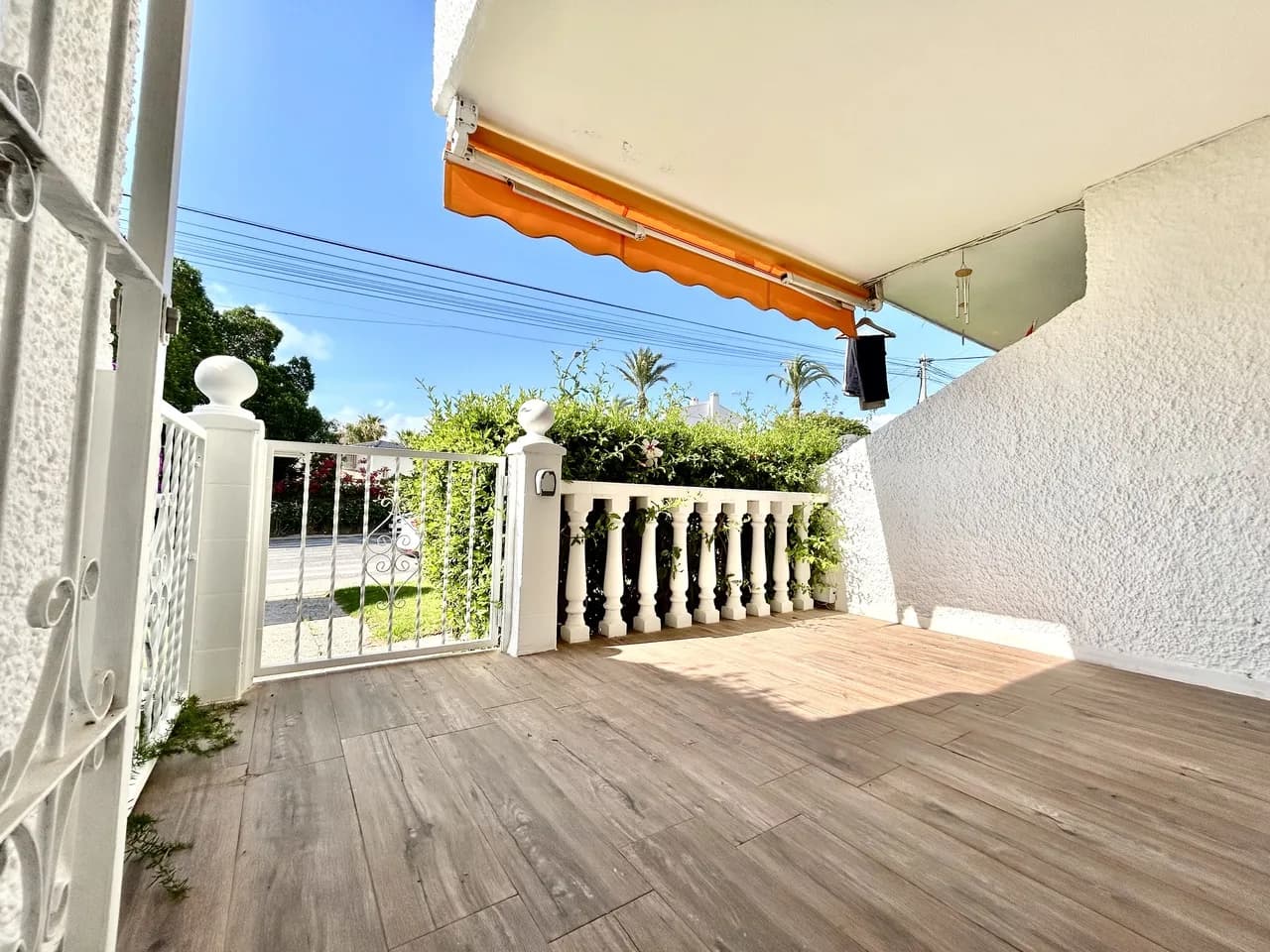 Apartment de 2 dormitorios en venta en Villamartin, Alicante - Image 6