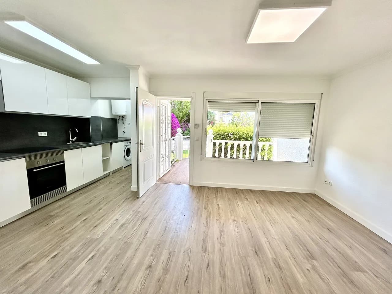 Apartment de 2 dormitorios en venta en Villamartin, Alicante - Image 8