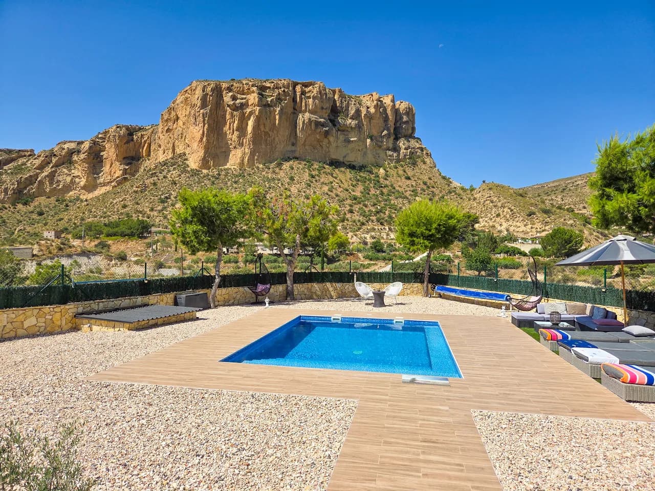 Villa de 3 dormitorios en venta en Crevillente, Alicante - Image 2