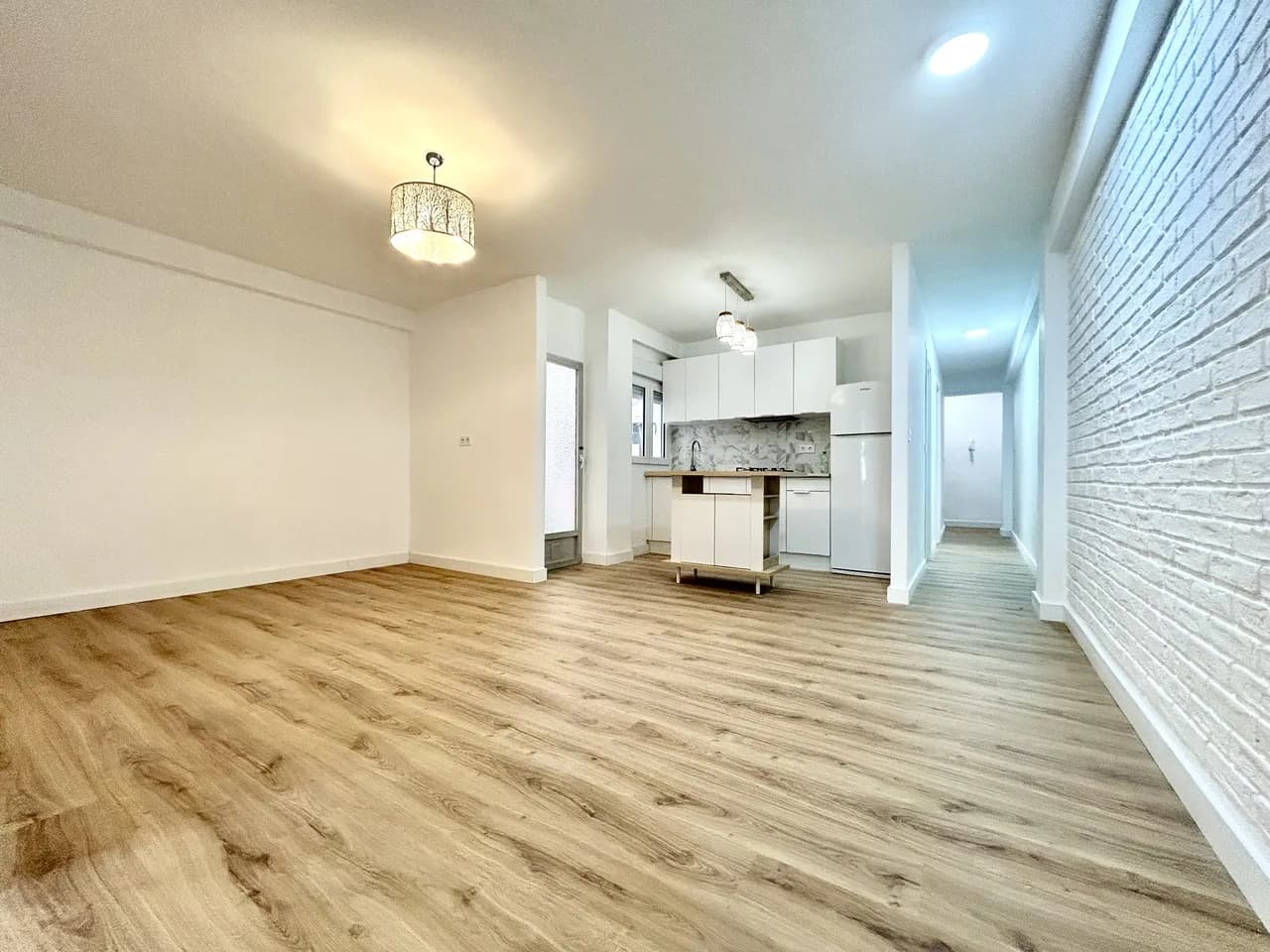 Apartment de 3 dormitorios en venta en Torrevieja, Alicante - Image 4