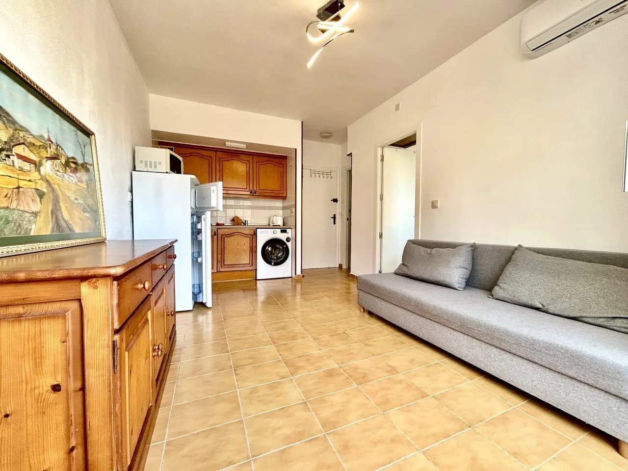 Apartment de 1 dormitorios en venta en Torrevieja, Alicante - Image 4