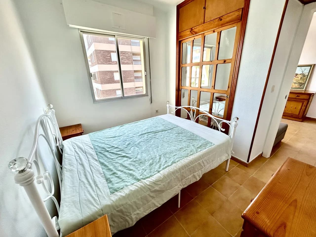 Apartment de 1 dormitorios en venta en Torrevieja, Alicante - Image 9
