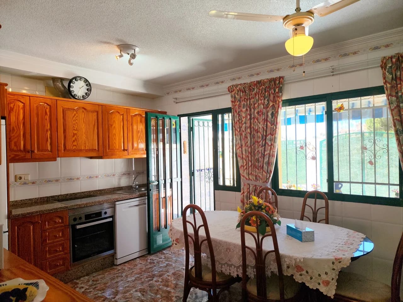 Townhouse de 3 dormitorios en venta en La Zenia, Alicante - Image 9