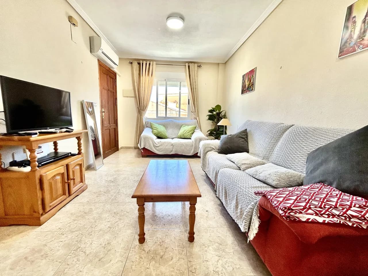 Villa de 2 dormitorios en venta en La Zenia, Alicante - Image 7