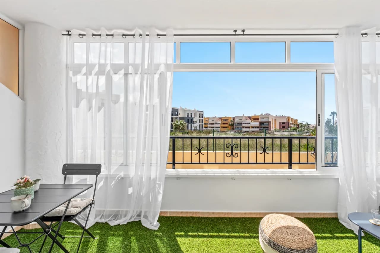 Apartment de 2 dormitorios en venta en Playa Flamenca, Alicante