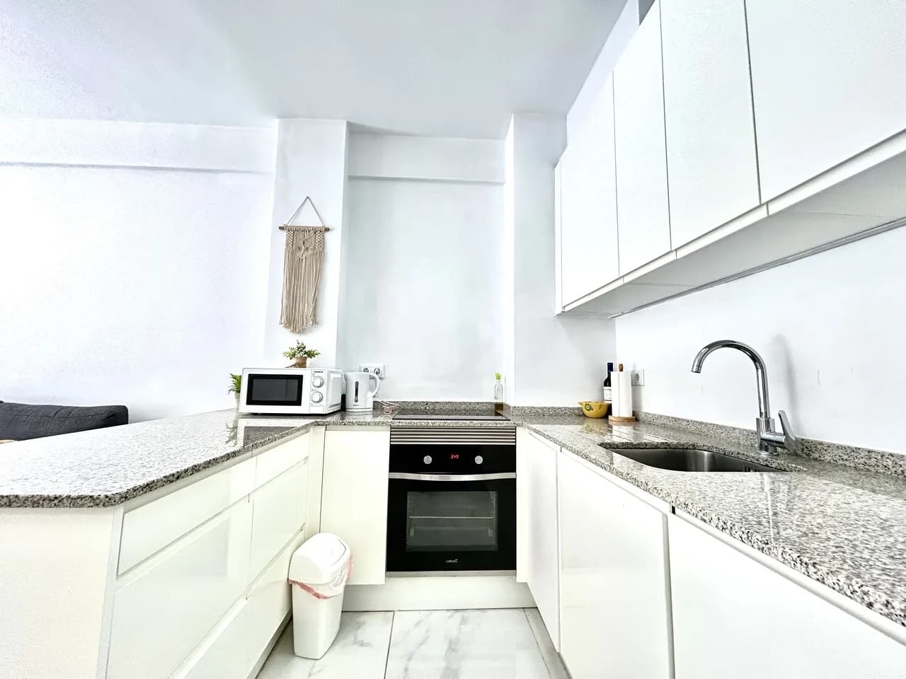 Apartment de 2 dormitorios en venta en La Zenia, Alicante - Image 8