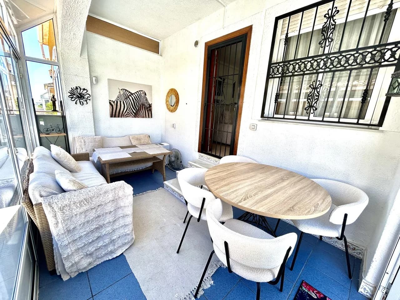 Townhouse de 2 dormitorios en venta en Punta Prima, Alicante - Image 5
