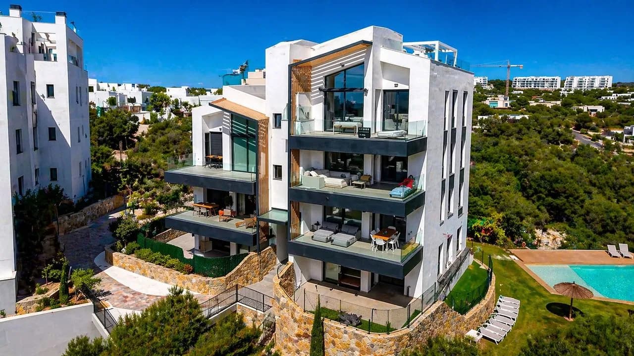 Apartment de 2 dormitorios en venta en Las Colinas Golf Resort, Alicante