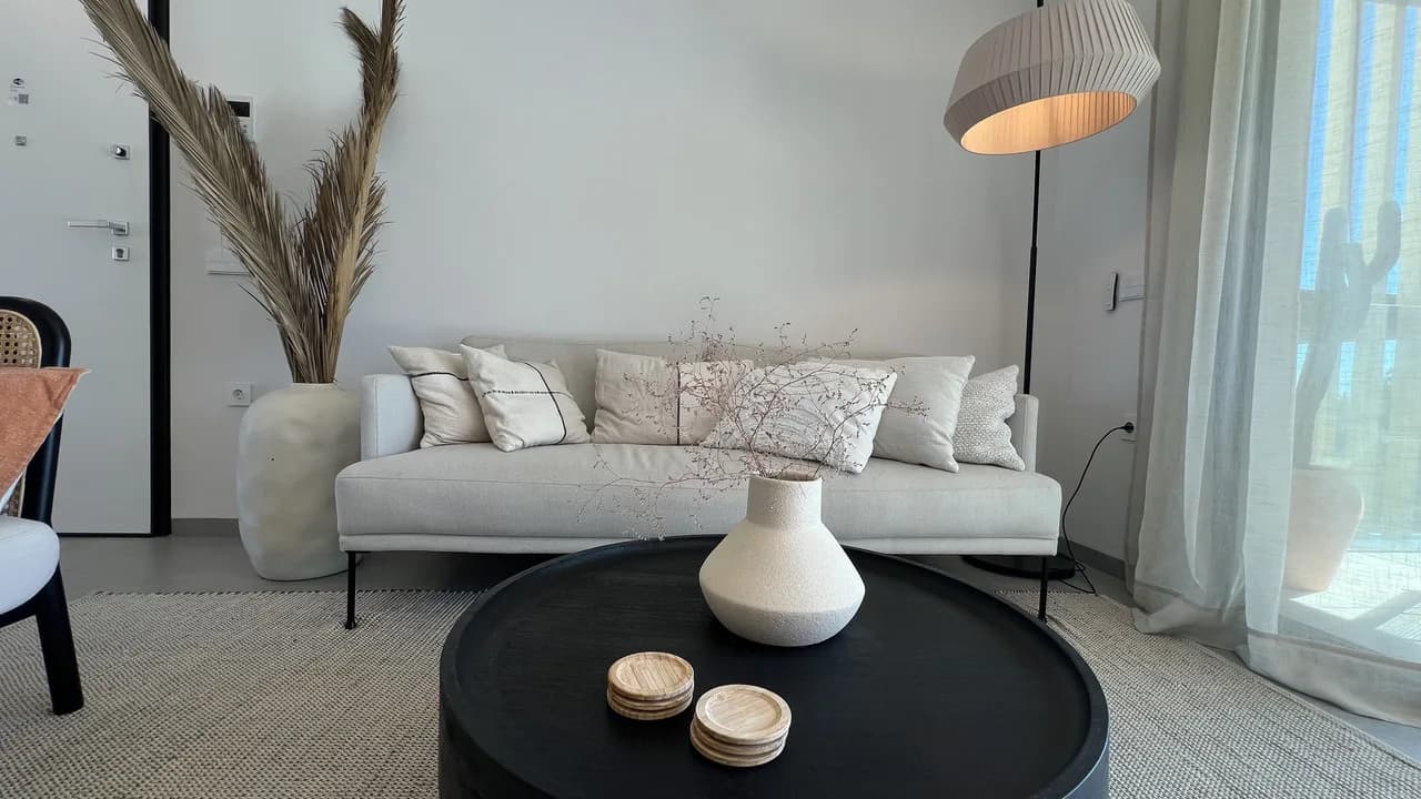 Apartment de 2 dormitorios en venta en Las Colinas Golf Resort, Alicante - Image 8