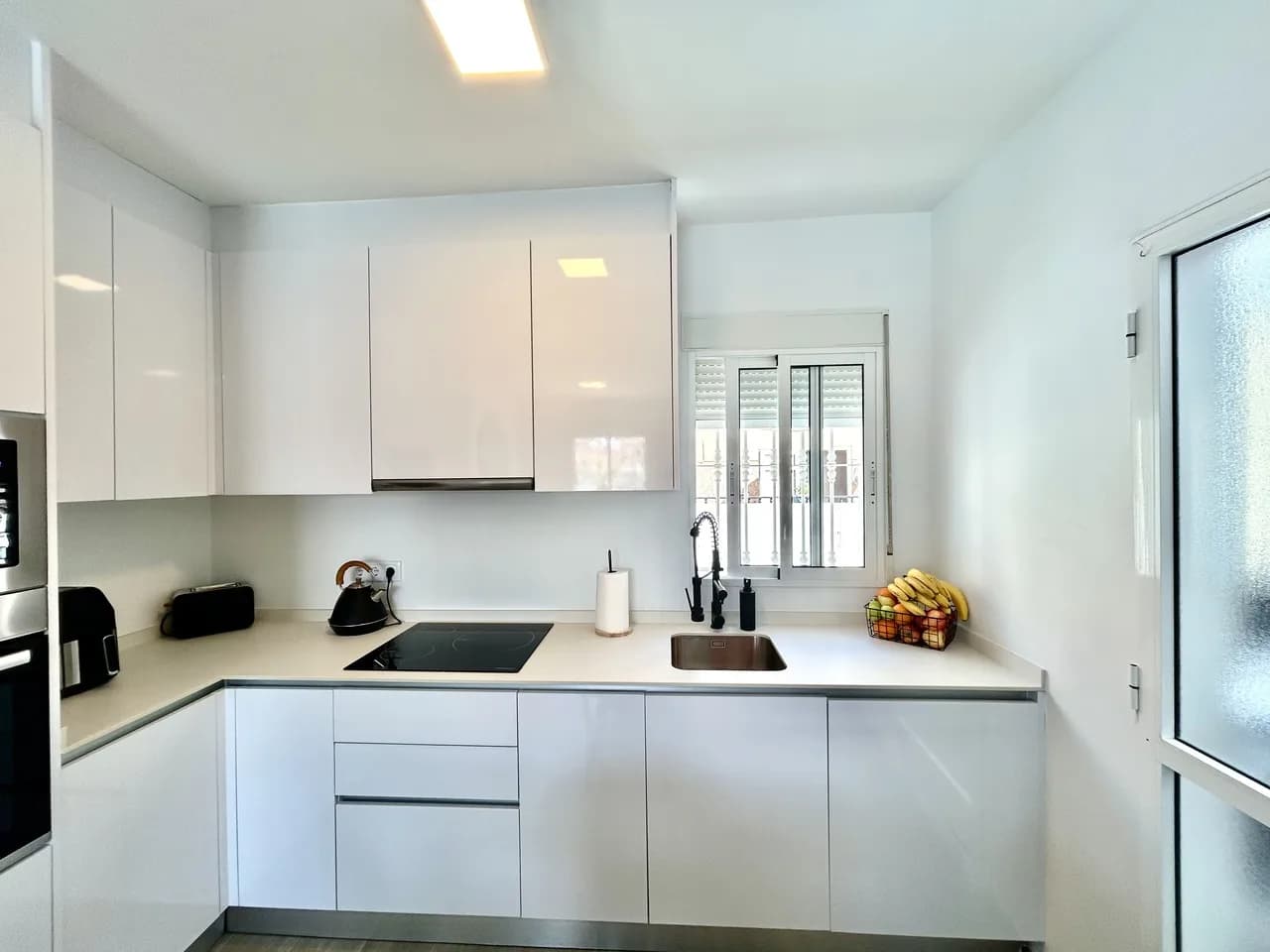 Villa de 5 dormitorios en venta en Villamartin, Alicante - Image 7