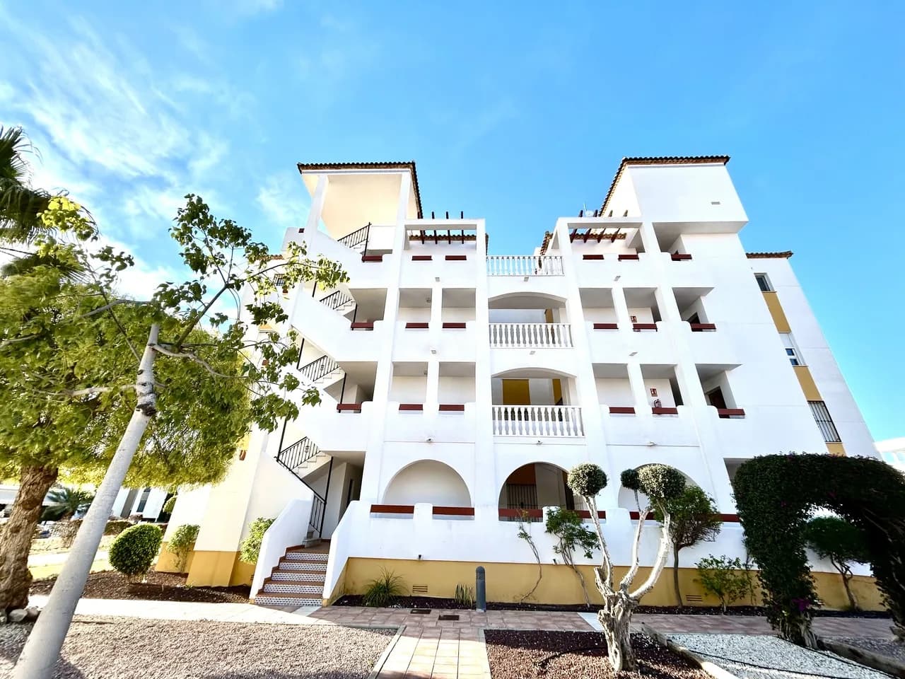 Apartment de 2 dormitorios en venta en Villamartin, Alicante
