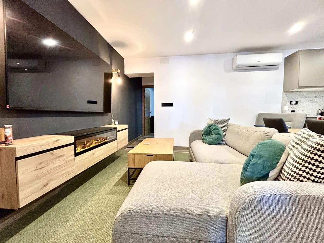 Townhouse de 4 dormitorios en venta en San Miguel De Salinas, Alicante - Image 4