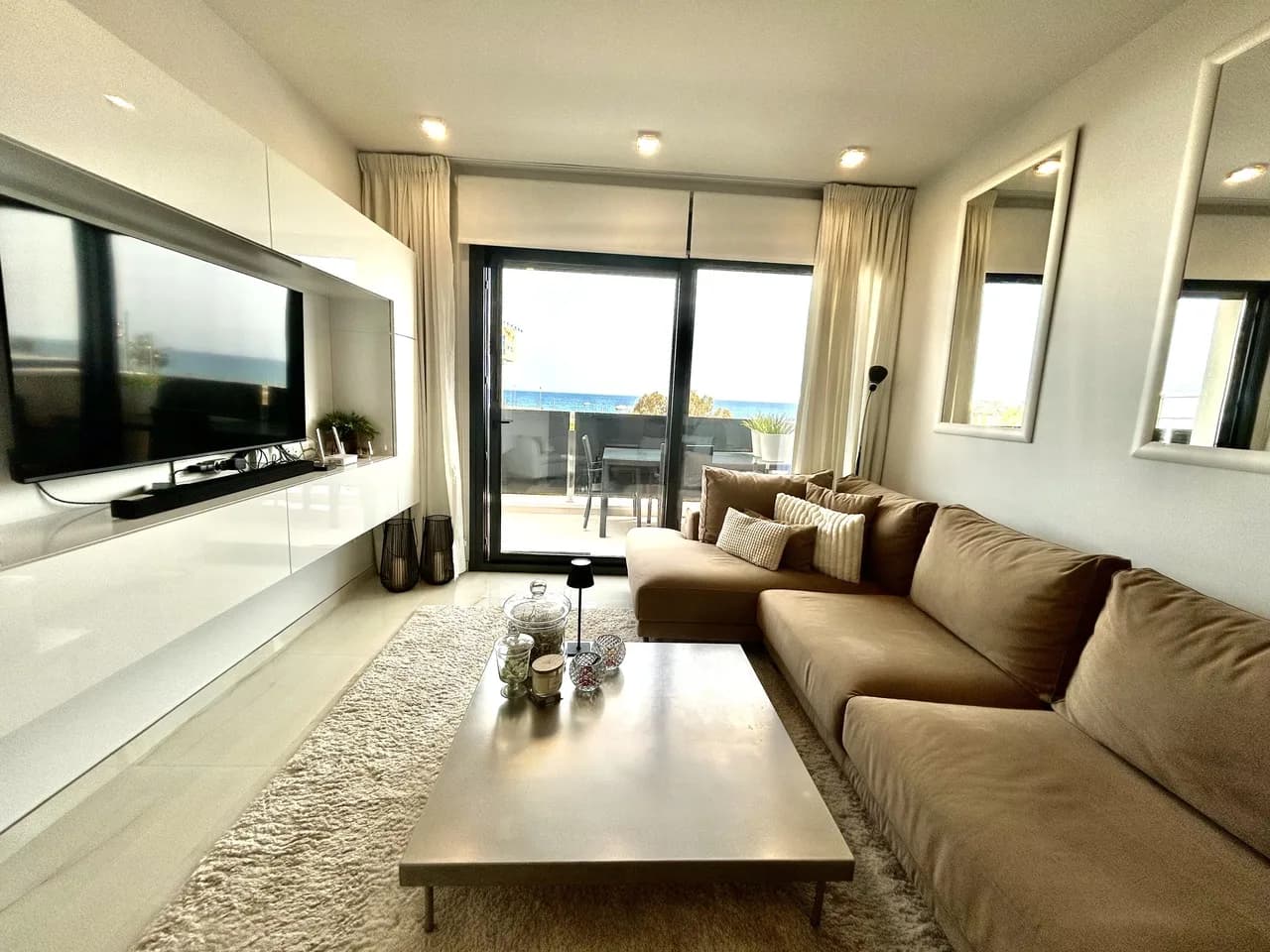 Apartment de 3 dormitorios en venta en Playa Flamenca, Alicante - Image 5