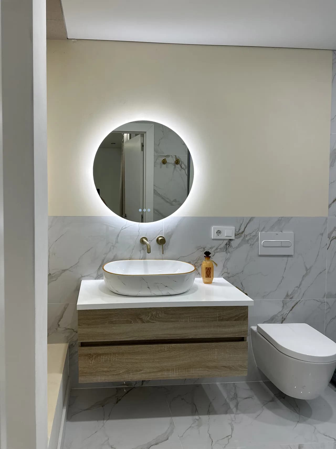 Apartment de 2 dormitorios en venta en Torrevieja, Alicante - Image 9