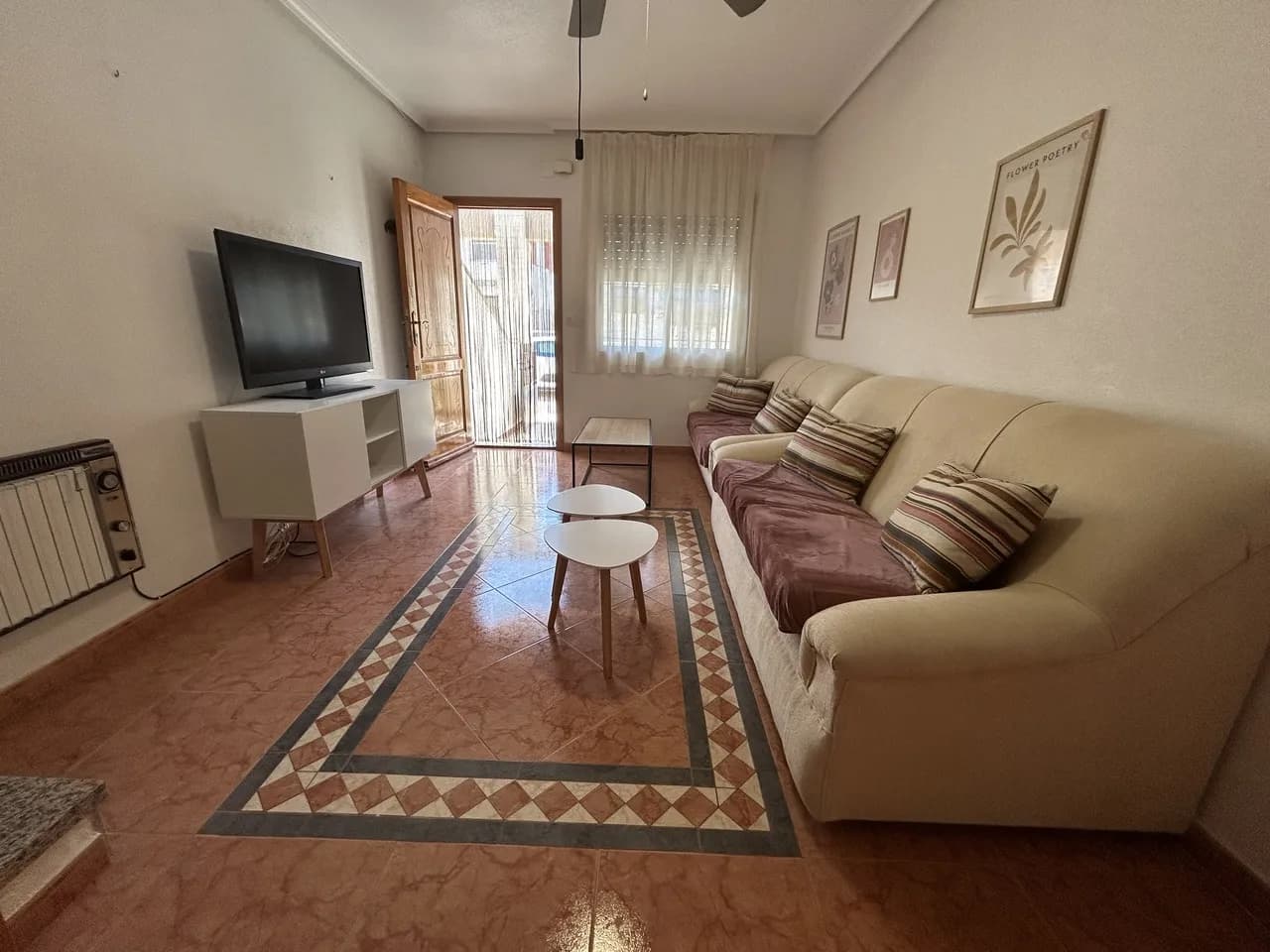 Townhouse de 4 dormitorios en venta en Torre De La Horadada, Alicante - Image 4