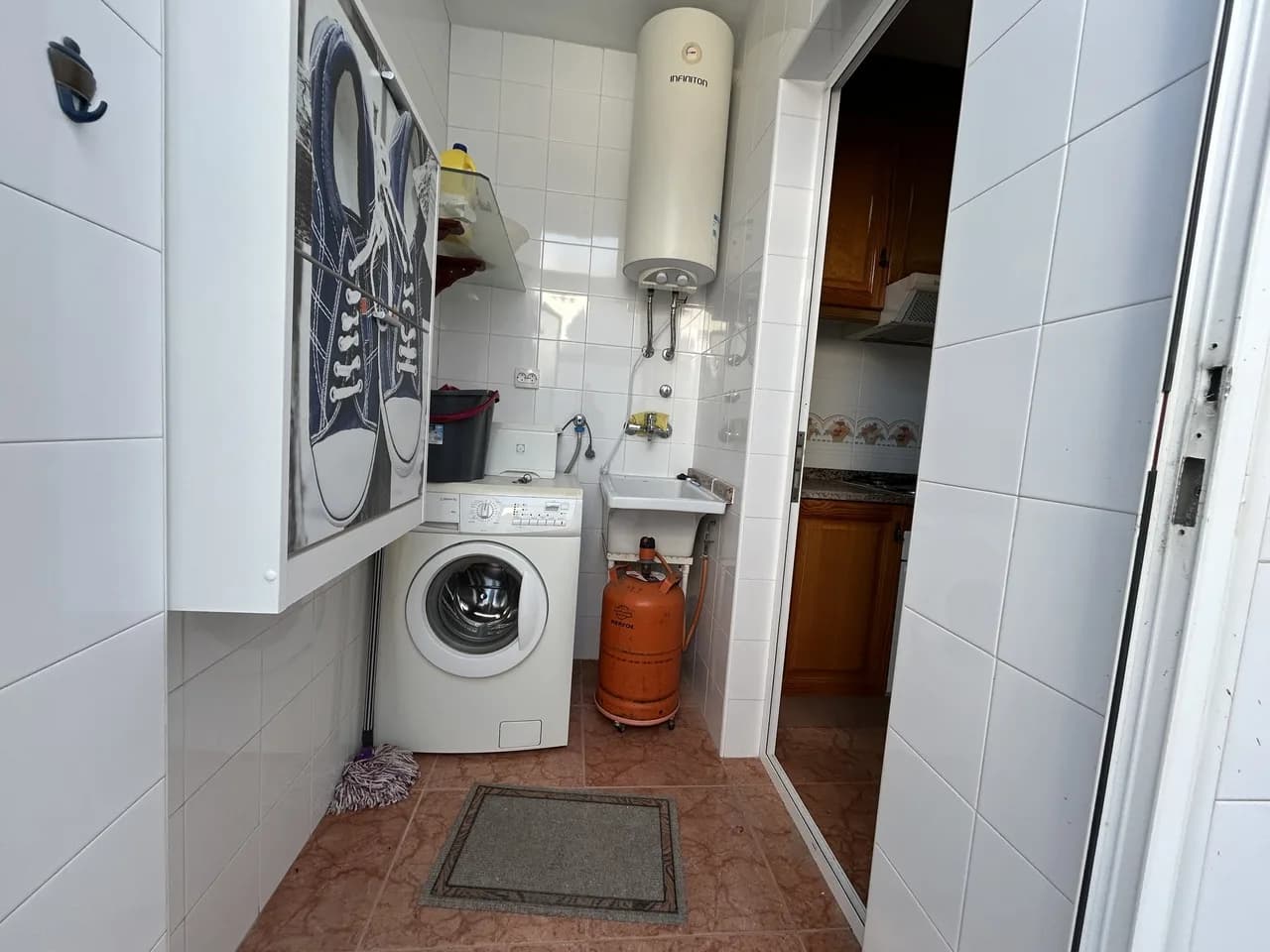 Townhouse de 4 dormitorios en venta en Torre De La Horadada, Alicante - Image 8