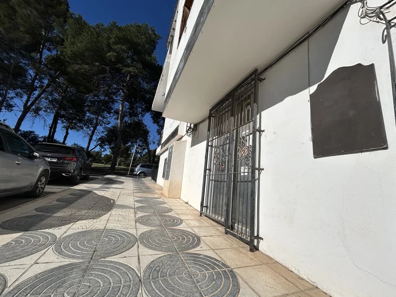 Commercial en venta en Villamartin, Alicante - Image 3