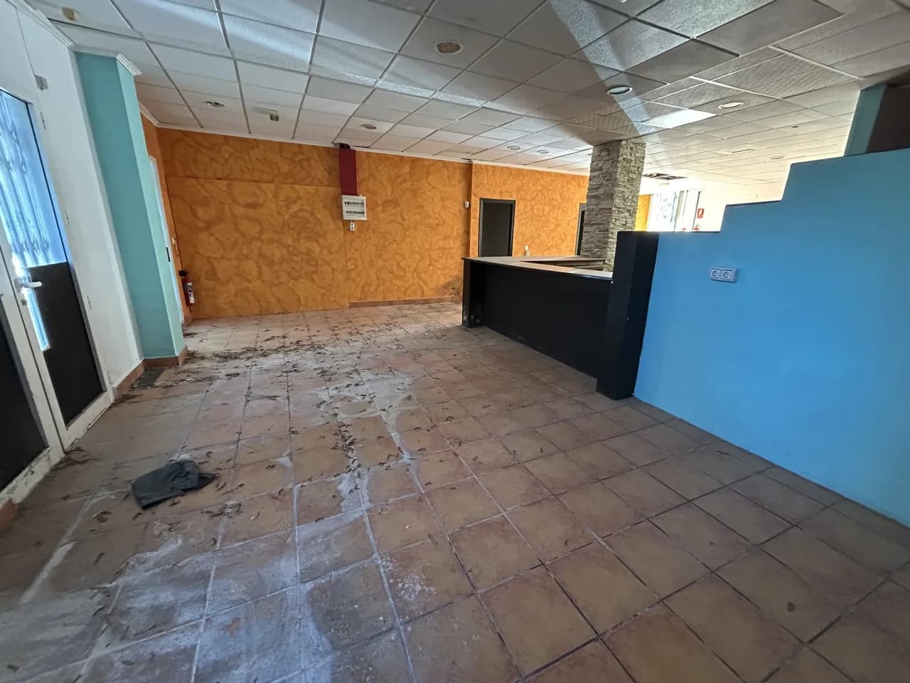 Commercial en venta en Villamartin, Alicante - Image 6