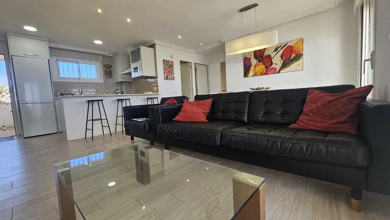 Apartment de 3 dormitorios en venta en Mil Palmeras, Alicante - Image 5
