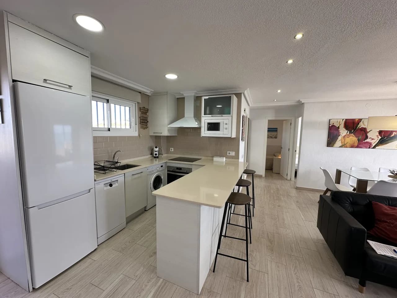 Apartment de 3 dormitorios en venta en Mil Palmeras, Alicante - Image 6